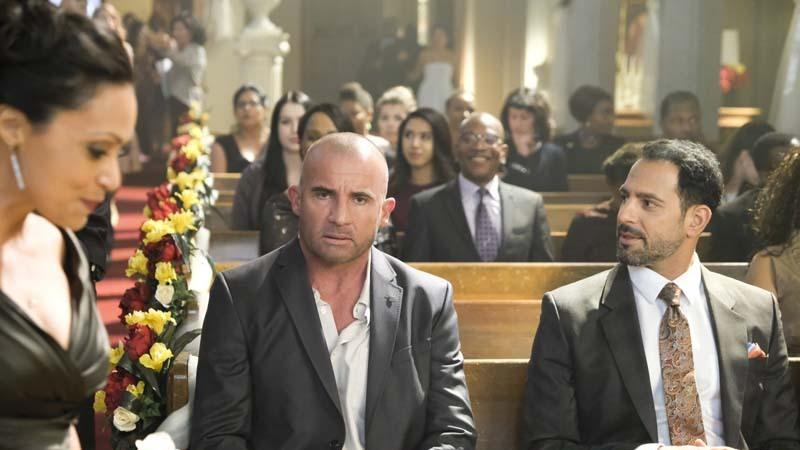 Illustration for article titled Alt-Earth Nazis Invade the Flash's Wedding in Our Giant First Look at the New DC/CW Crossover